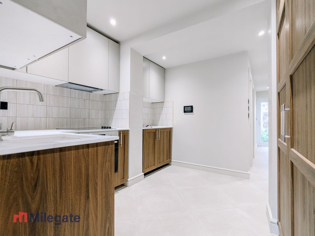 Property photo 2 of 12 Photo 6