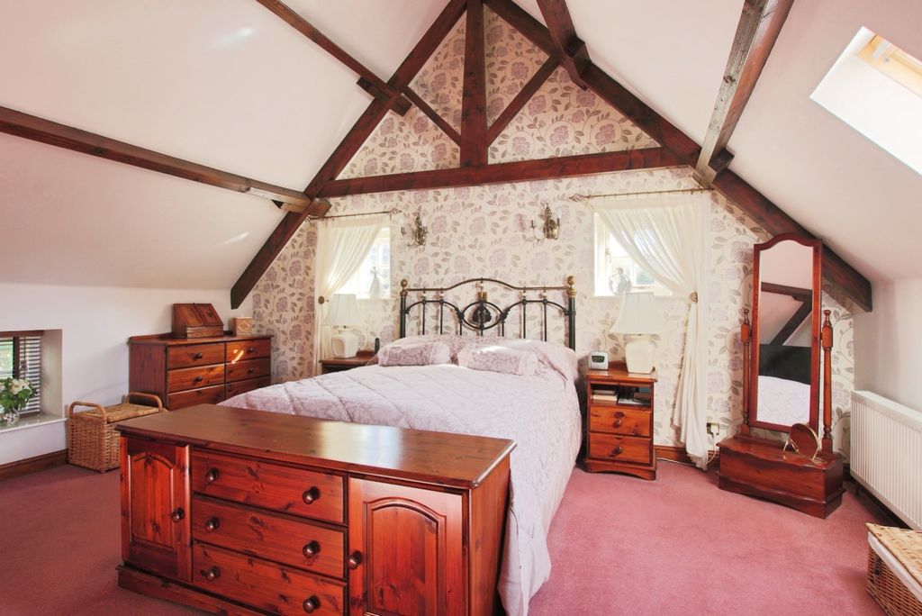 Property photo 3 of 26 4466087