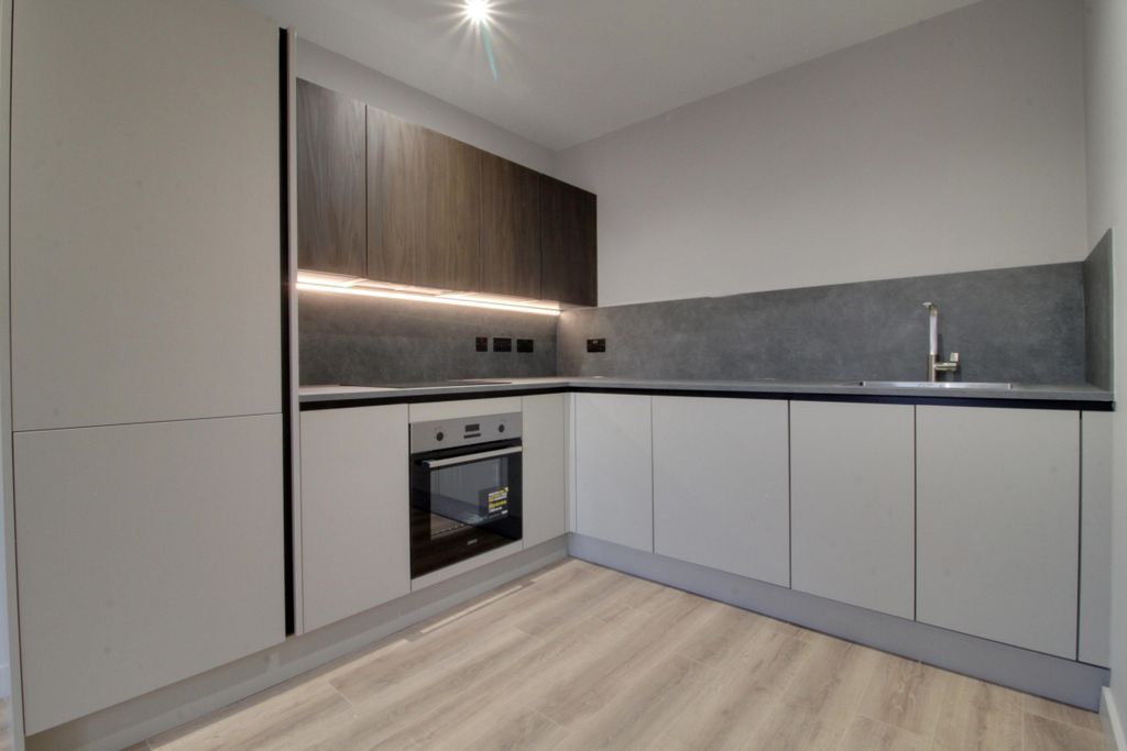 Property photo 2 of 15 Img_6725-Img_6727