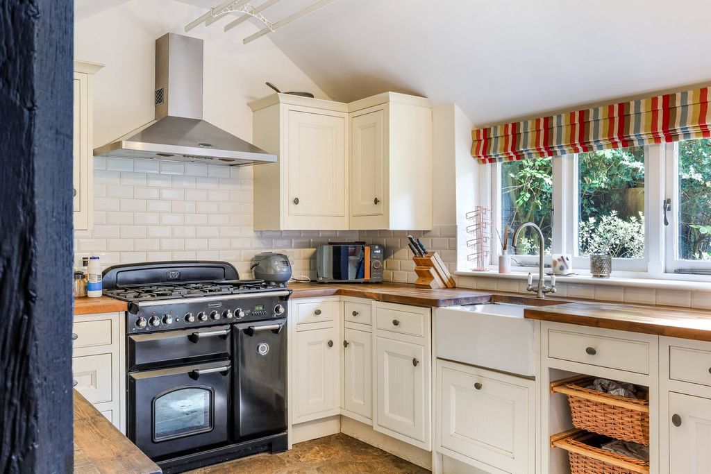 Additional image 8 of 3 bed end terrace house for saleEast Grinstead Road, Lingfield RH7