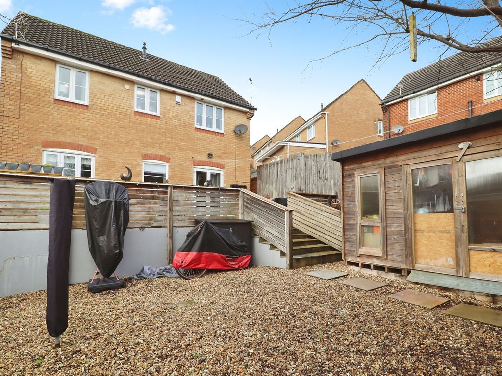 Property photo 2 of 22