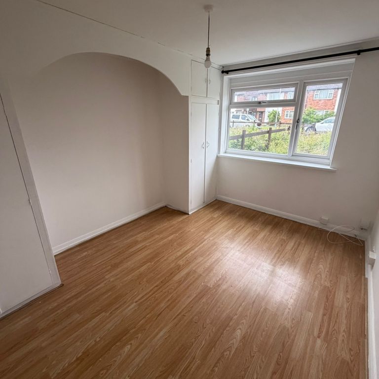 Property photo 3 of 9 Gallery