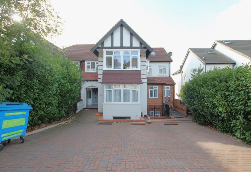 Property photo 1 of 11