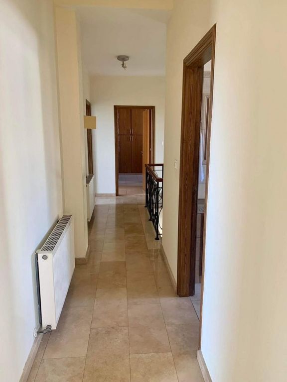 Property photo 2 of 49