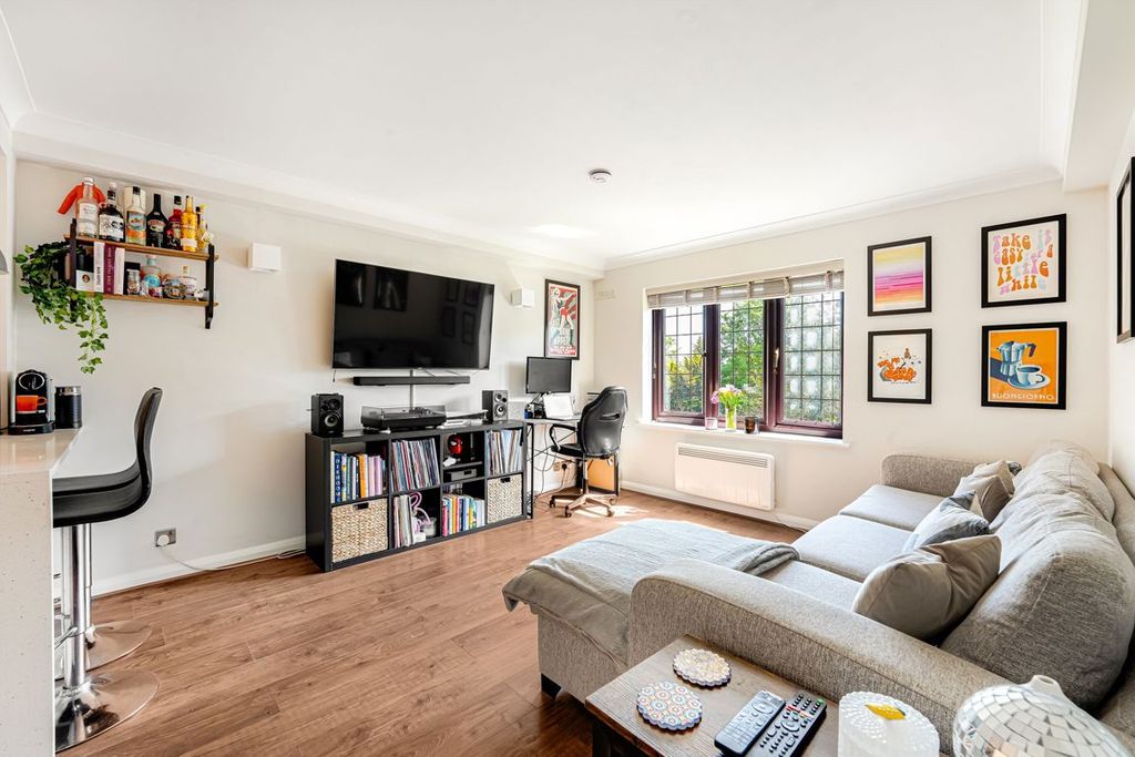 Property photo 1 of 5