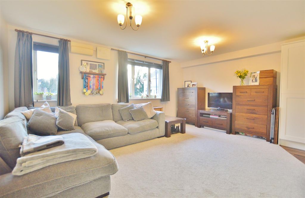 Property photo 3 of 8 Dsc_0572.Jpg