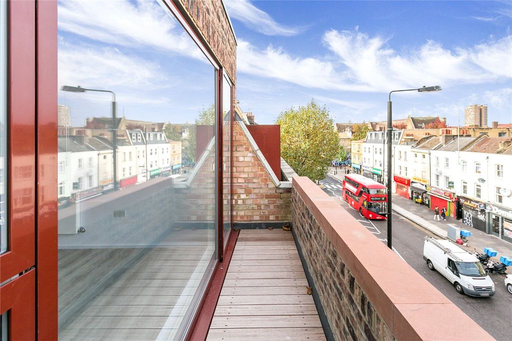 Property photo 2 of 9 Picture No. 08