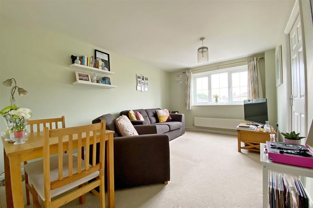 Property photo 2 of 5 Reception Room