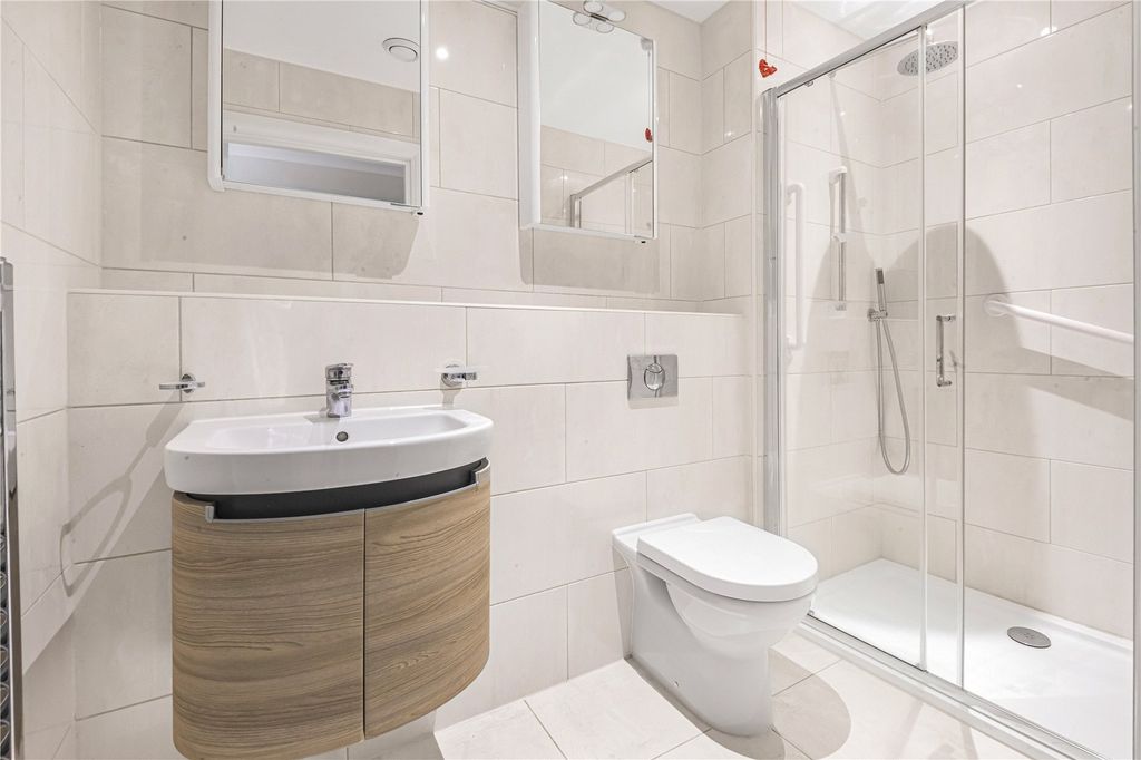 Additional image 4 of 2 bed flat for saleBolnore Road, Haywards Heath RH16