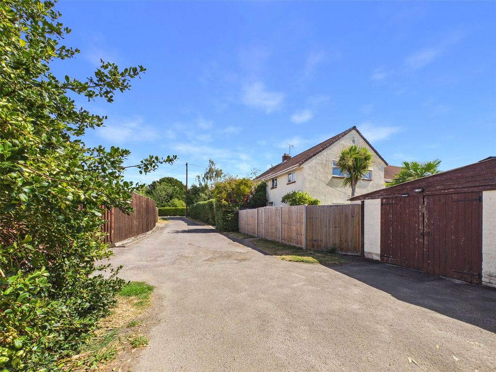 Property photo 1 of 16 Picture No. 02