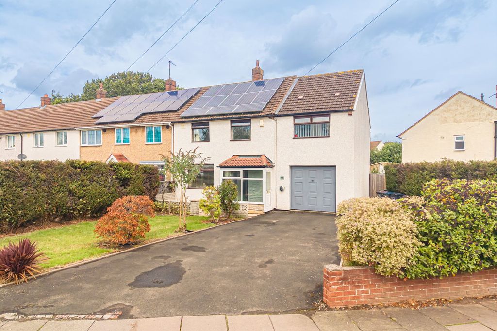 Property photo 1 of 33