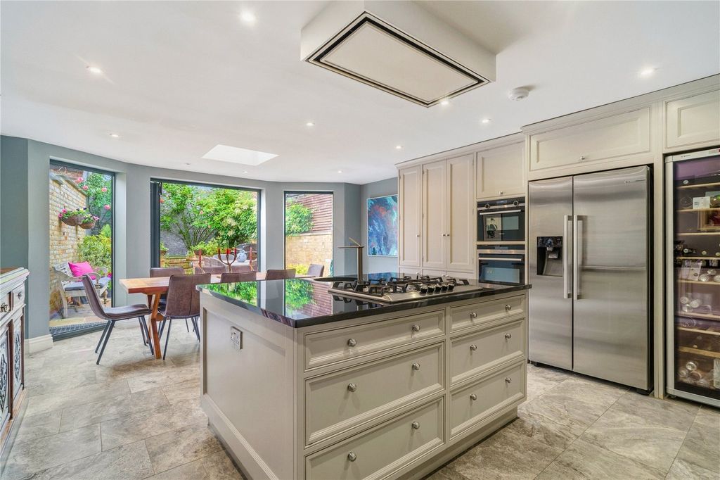 Property photo 1 of 16 Kitchen