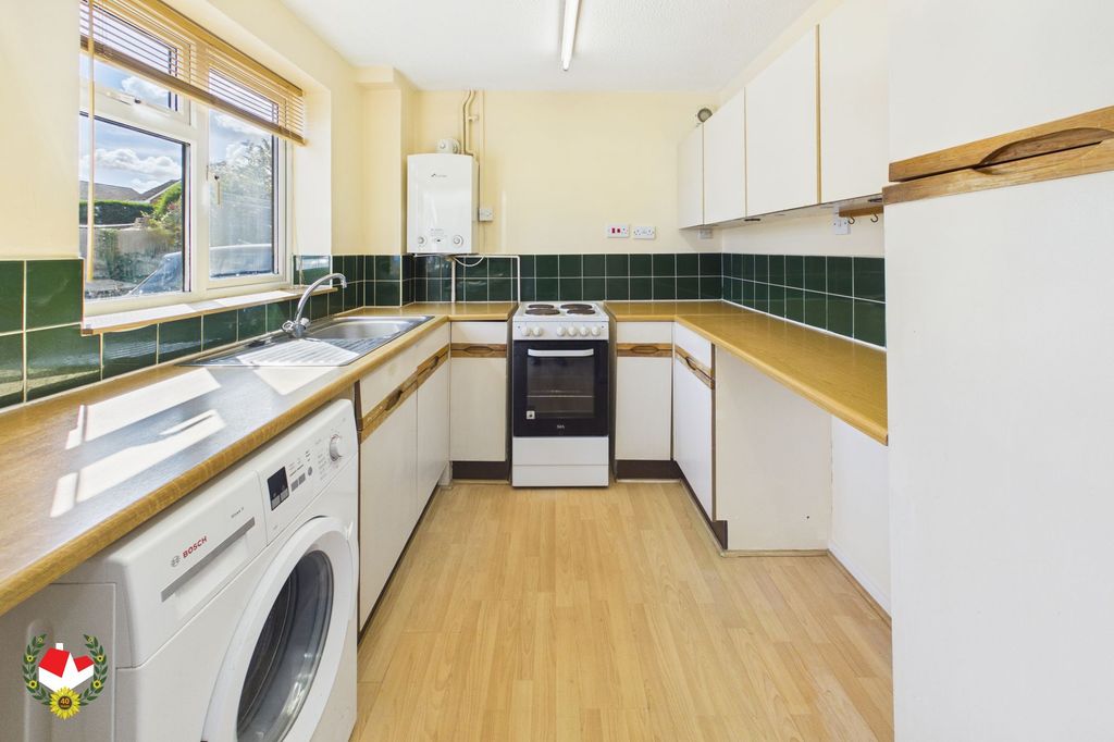 Property photo 3 of 10