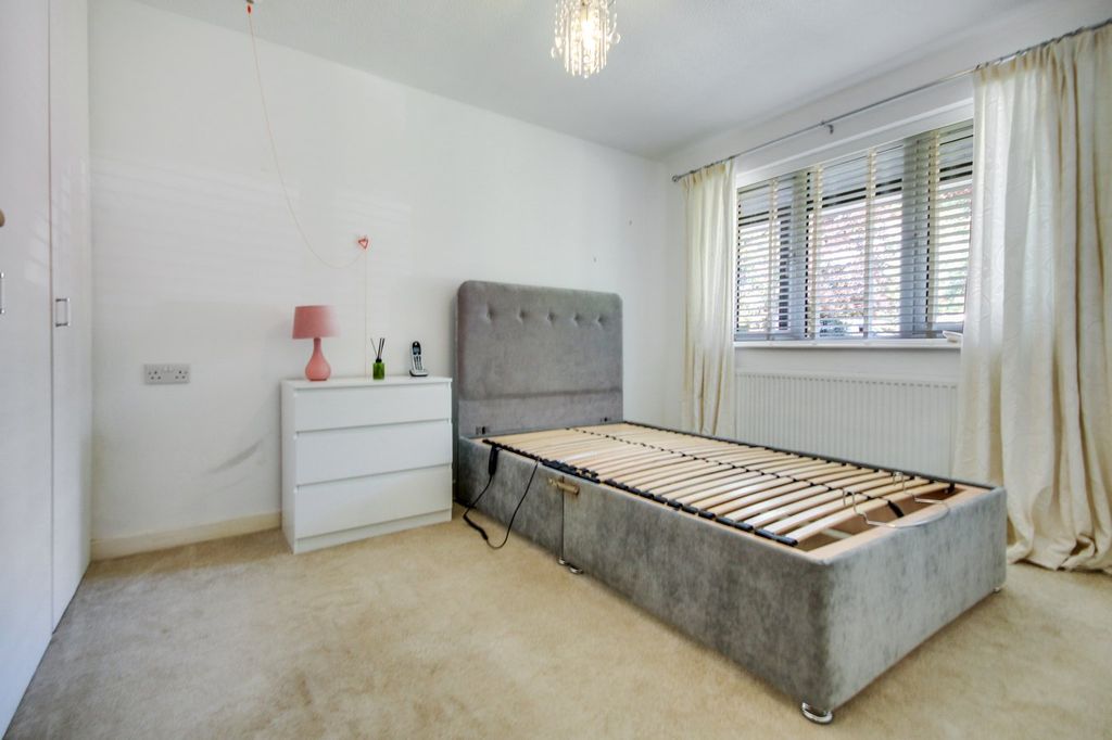 Additional image 4 of 1 bed property for saleLondon Road, Felbridge RH19