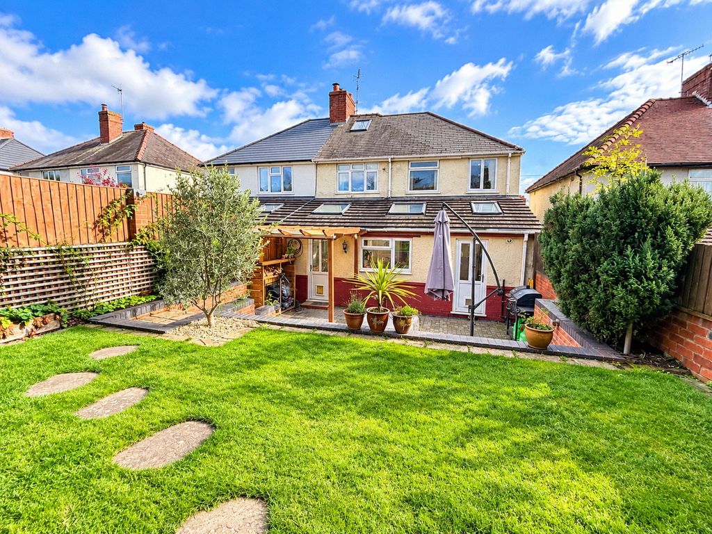 Property photo 2 of 35
