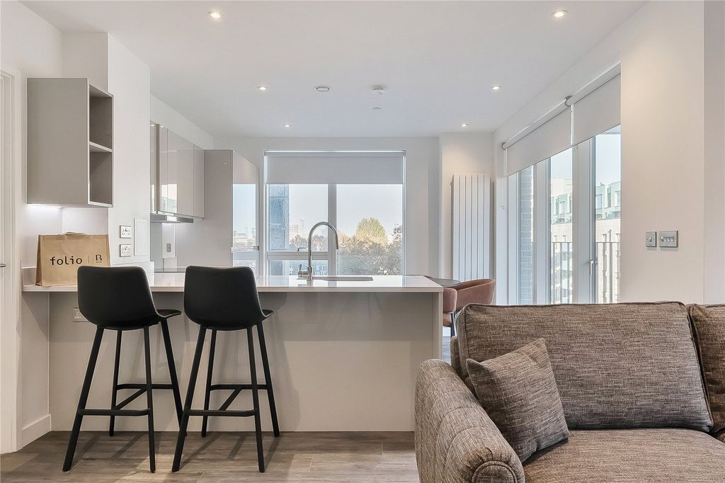 Property photo 3 of 17 Picture No. 31