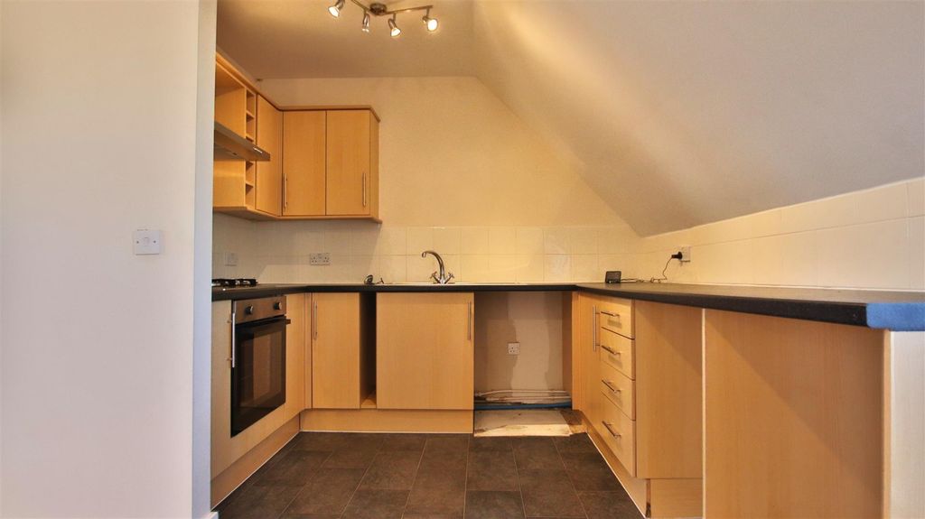 Property photo 3 of 14 Img_0984.Jpg