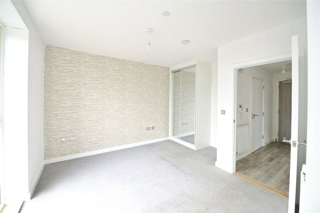 Property photo 3 of 11 Picture No. 06
