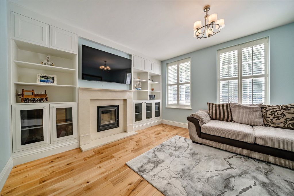 Property photo 3 of 33 Picture No. 31