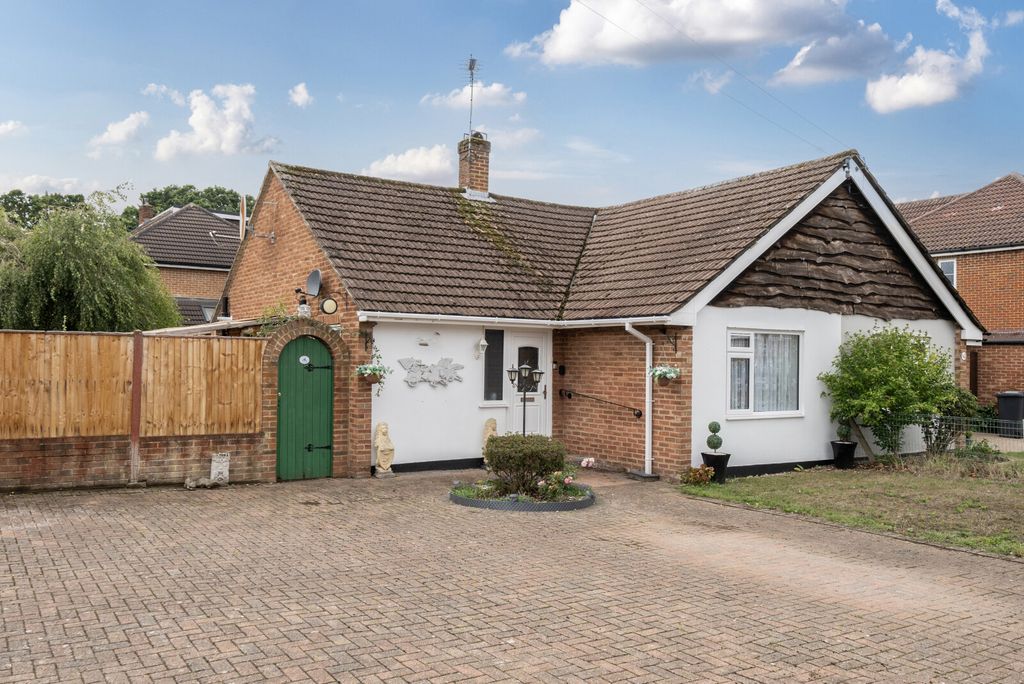 Property photo 1 of 17 1346522-16-68B847...