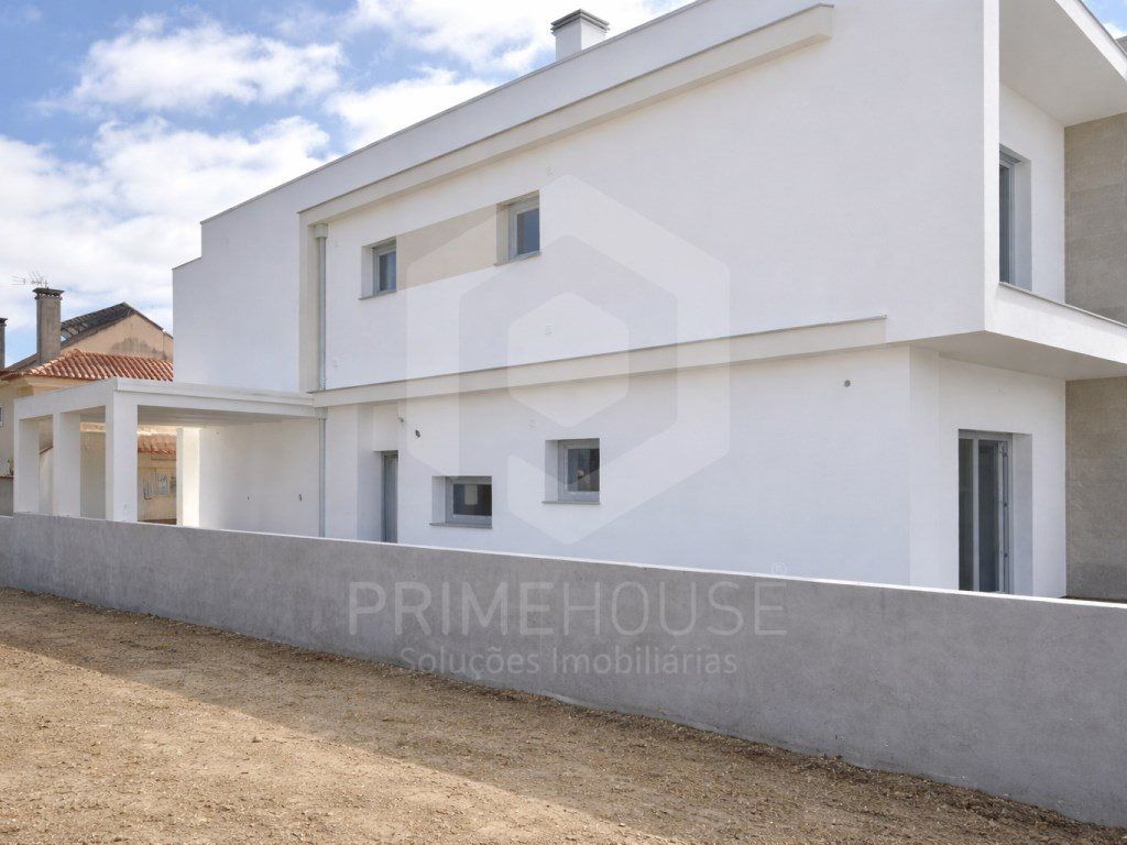 Property photo 2 of 3