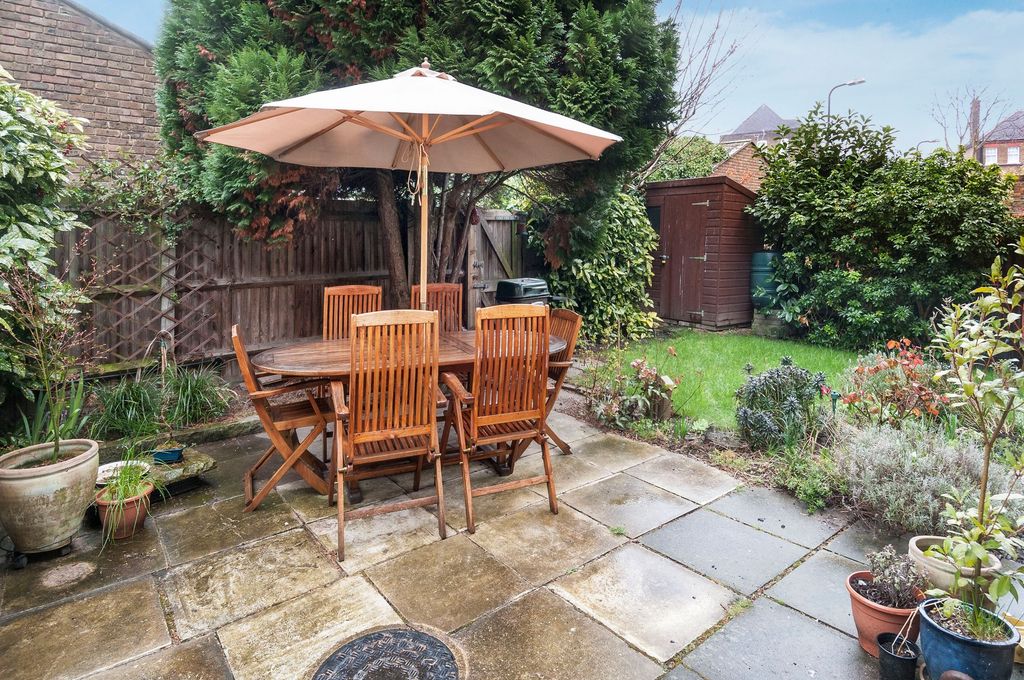 Property photo 3 of 7