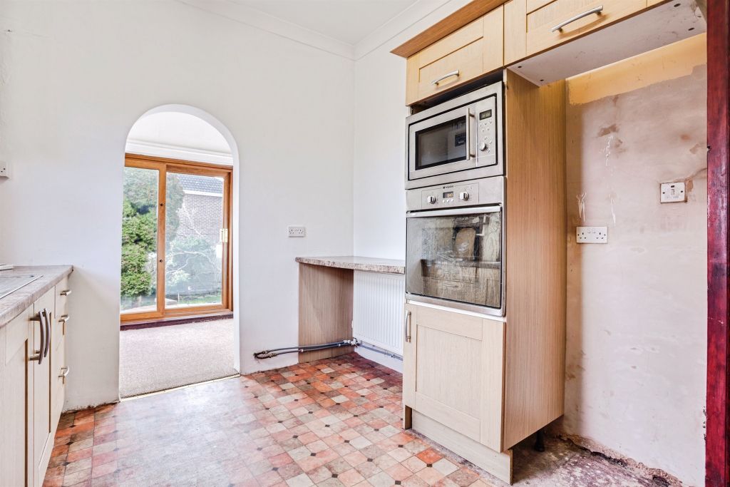 Property photo 2 of 15