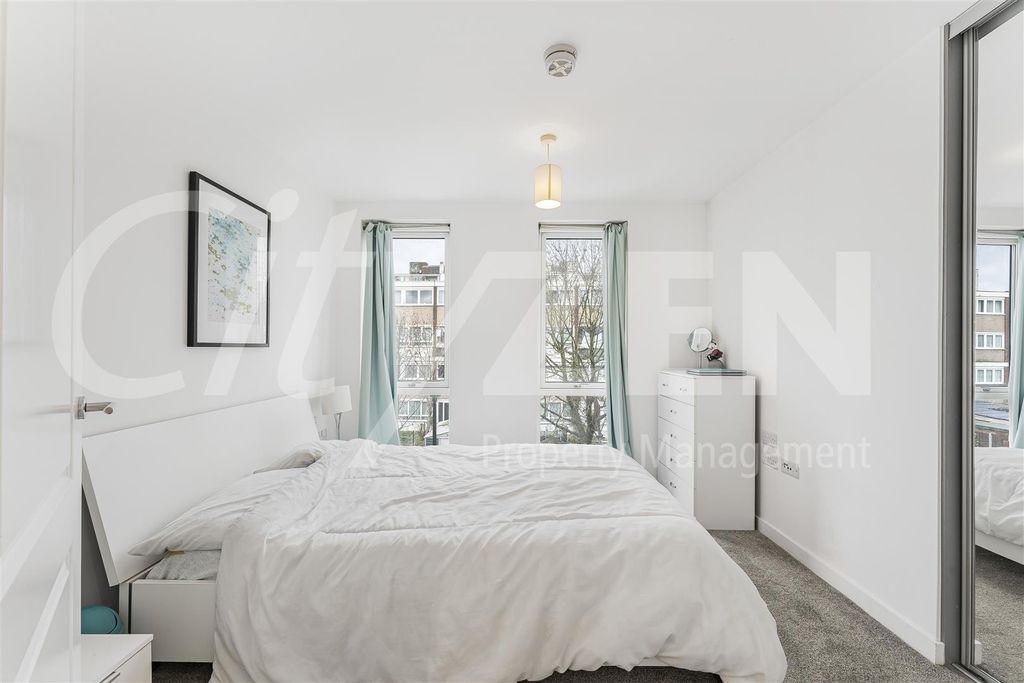 Property photo 3 of 14 Bedroom