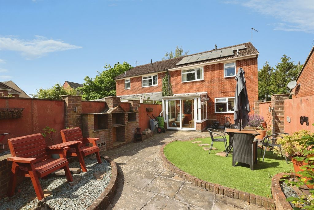 Property photo 2 of 16