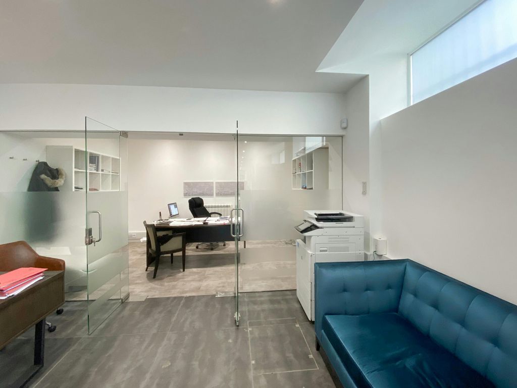 Property photo 2 of 6 Microsoftteams-Image (372).Jpg