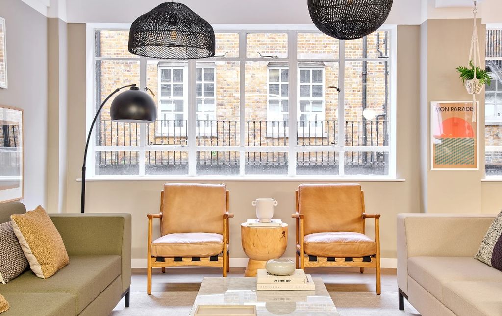 Property photo 1 of 4