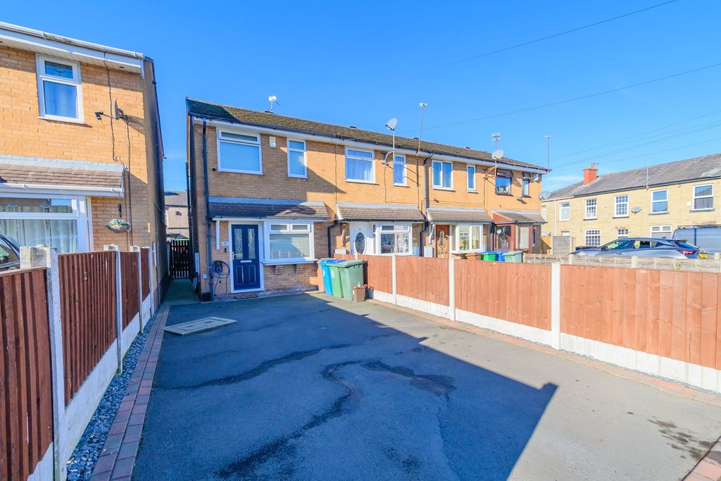 Property photo 1 of 19