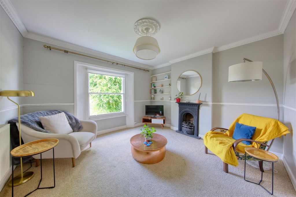 Property photo 2 of 11 Eden Harper Loughborough Park