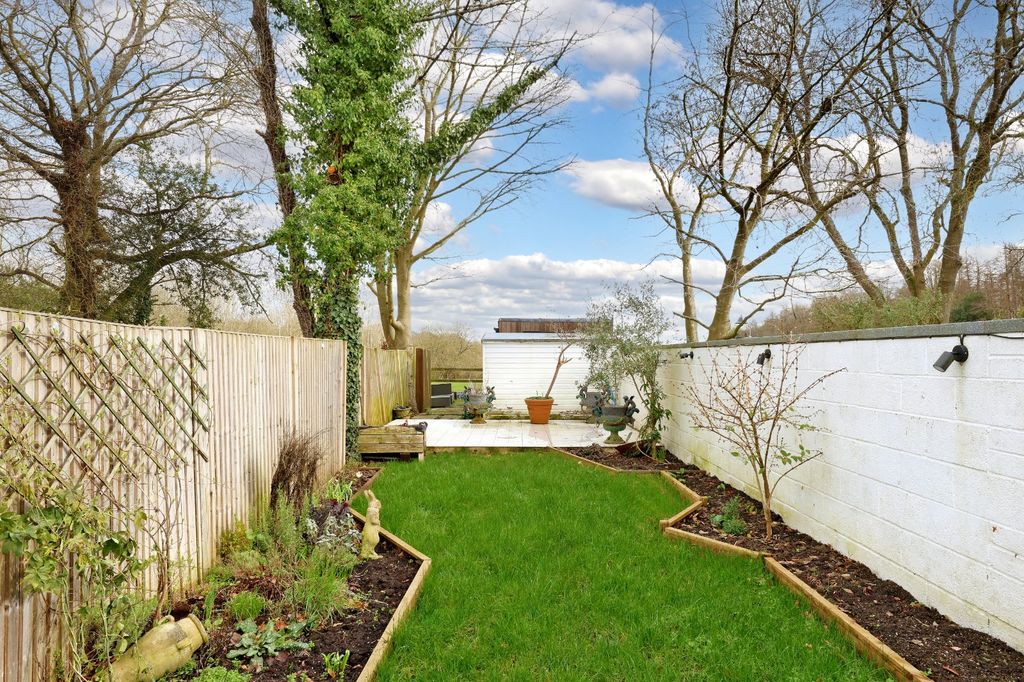 Property photo 2 of 21 Picture No. 06