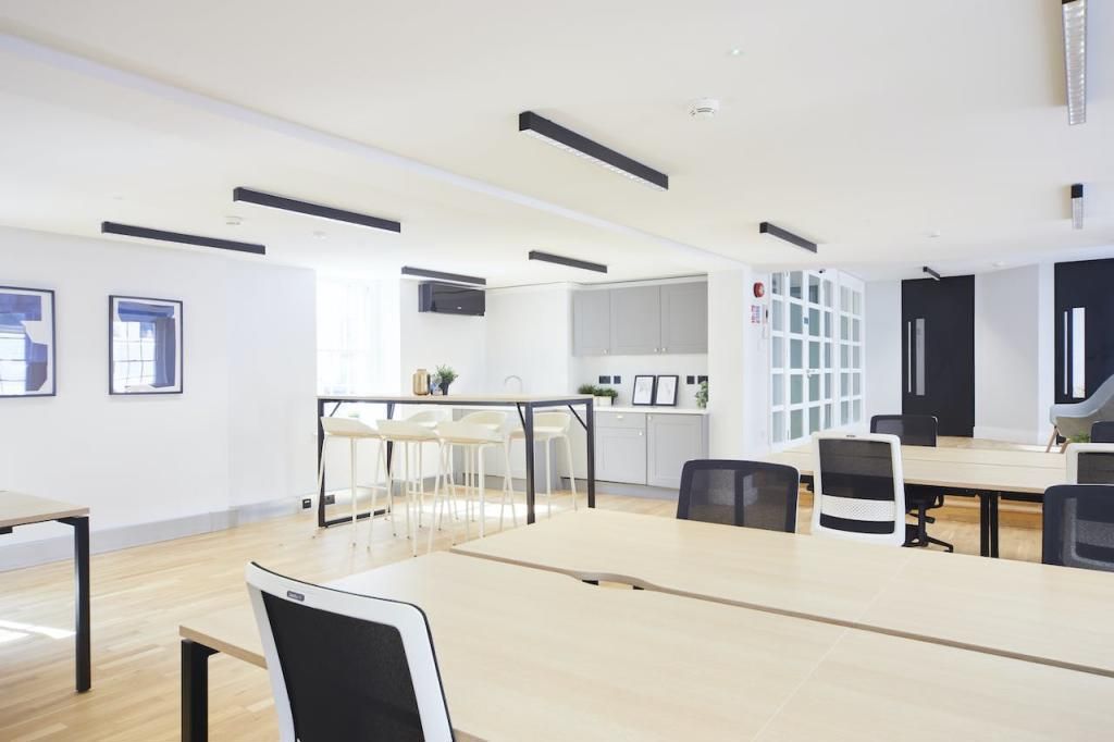 Property photo 2 of 11 Photo 6