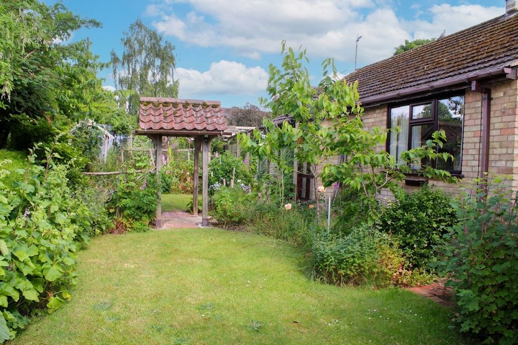 Property photo 3 of 20