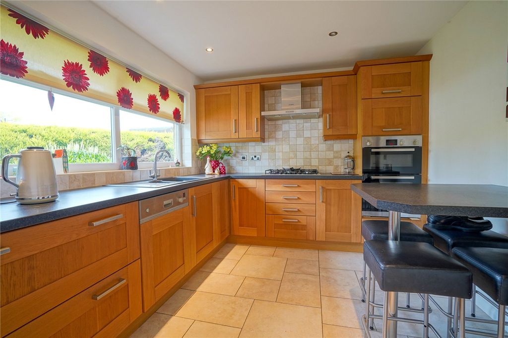 Property photo 2 of 25 Picture No. 03