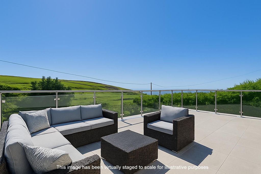 Property photo 3 of 14 Patio