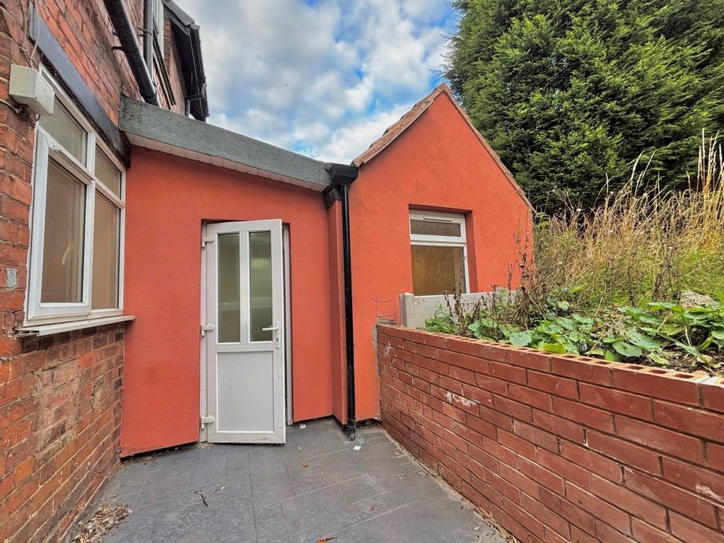 Property photo 1 of 5 Entrance