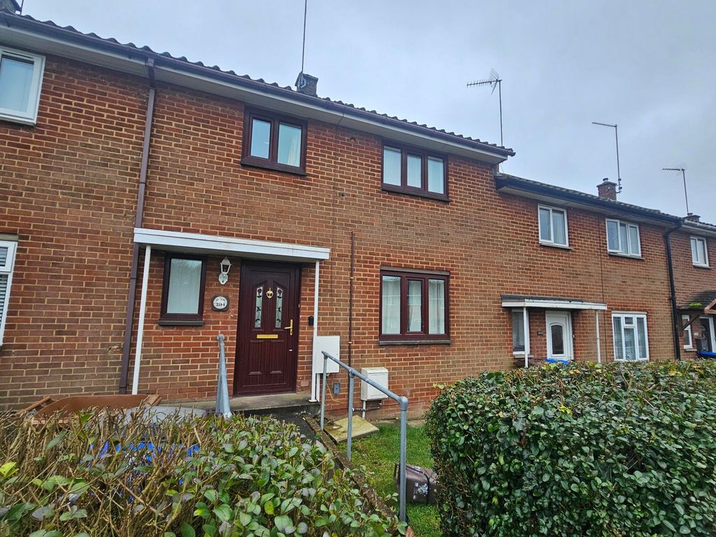 Property photo 1 of 9 294 Broadmead Avenue