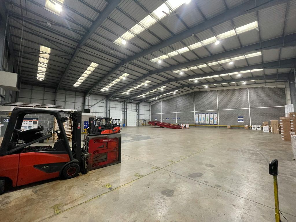 Property photo 2 of 6 Sharston 5.Jpg