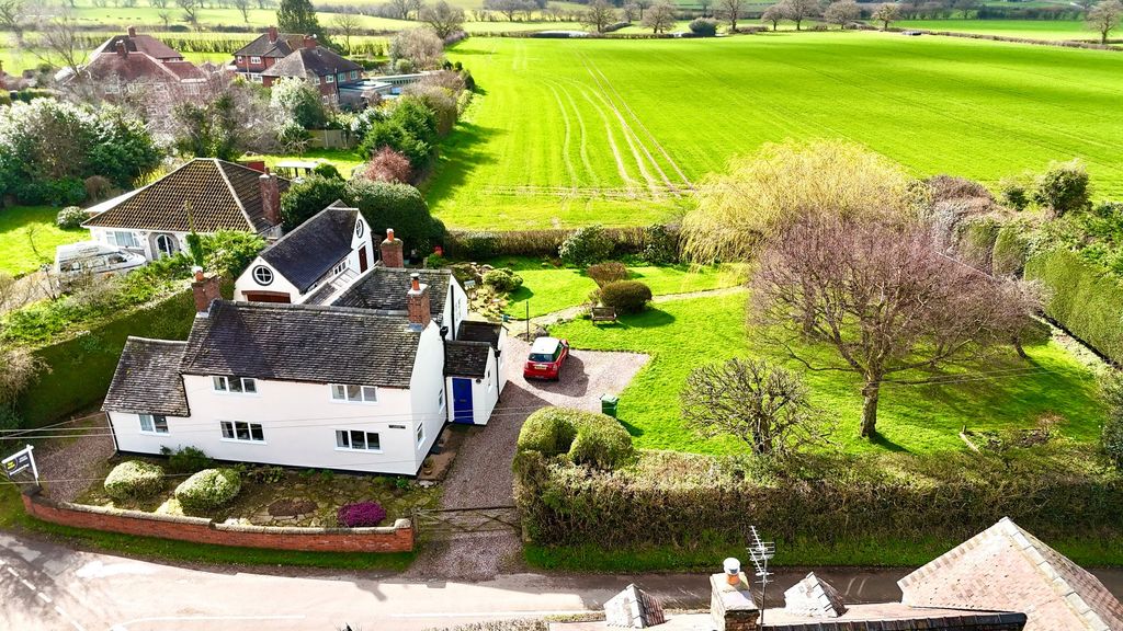 Property photo 2 of 36