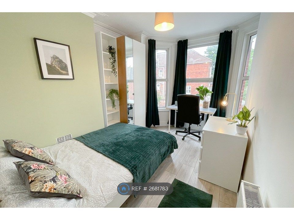 Property photo 3 of 8