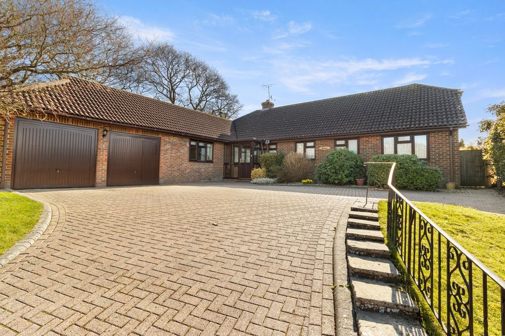 Property photo 1 of 25