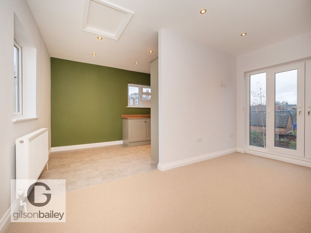 Property photo 2 of 16 66-70Derehamroad-3