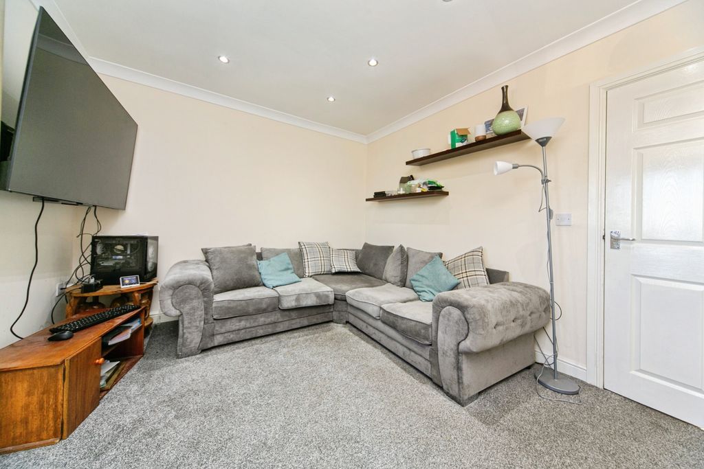 Property photo 2 of 15