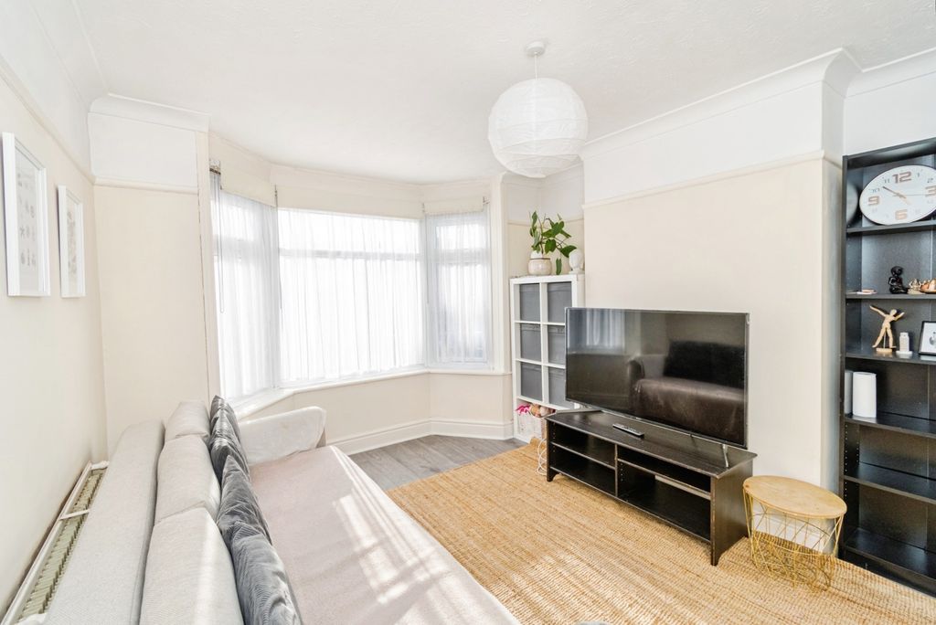 Property photo 3 of 13 Pbox-Img.Jpg