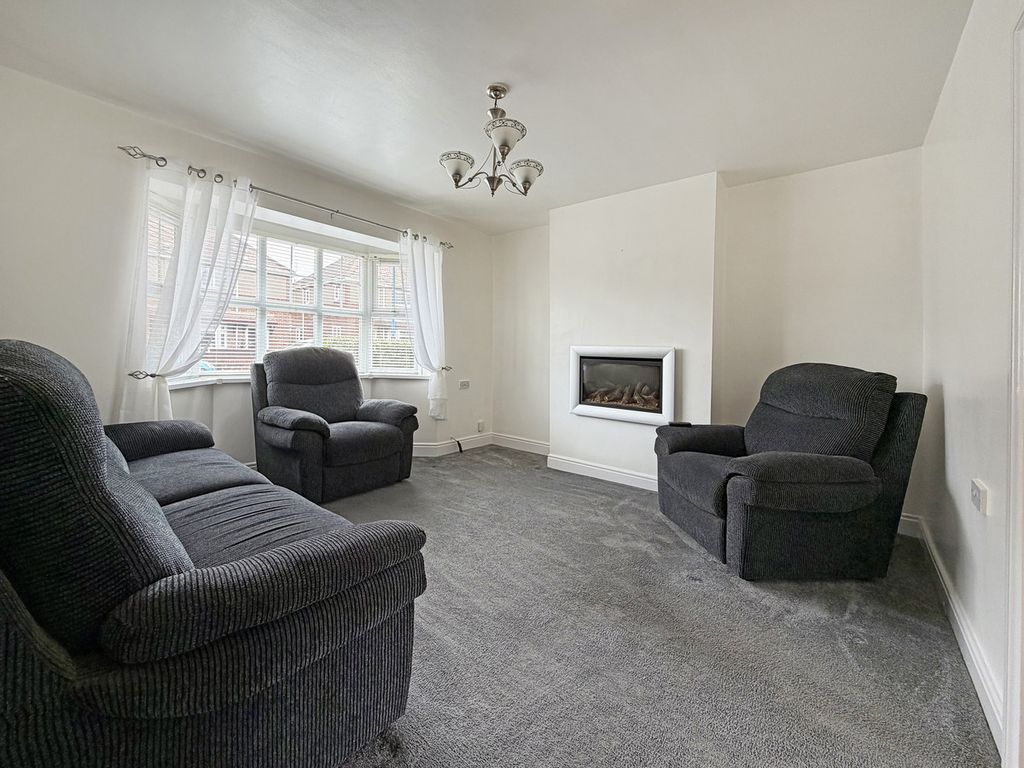 Property photo 2 of 35