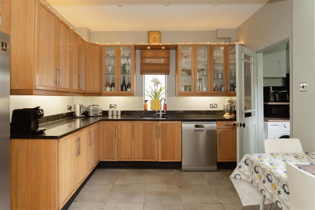 Additional image 6 of 4 bed detached house for saleDeepdene Avenue, Dorking RH4