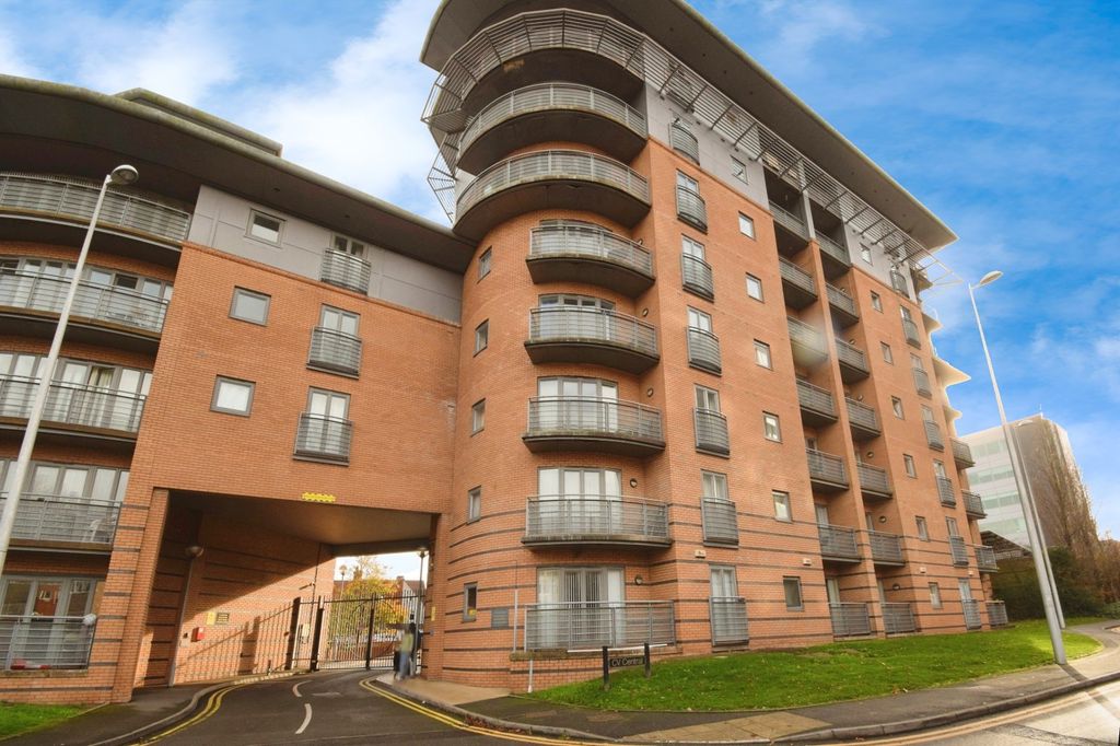 Property photo 1 of 13 Main Entrance